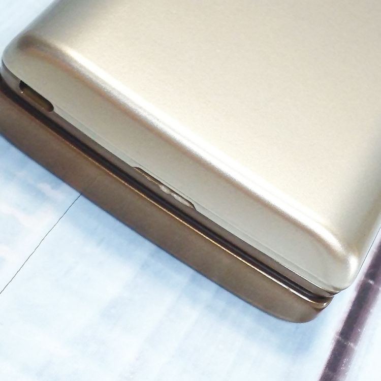 au KYOCERA ���󤿤󥱡����� KYF32 ������� 053