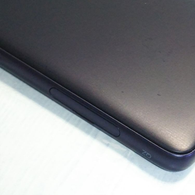 au Qua phone QZ ������ KYV44 ����ǥ���  933