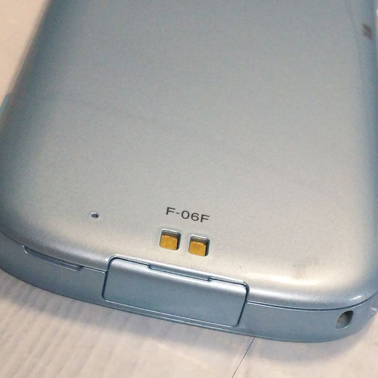 docomo �ٻ��� �餯�餯���ޡ��ȥե���3 F-06F �������֥롼 426