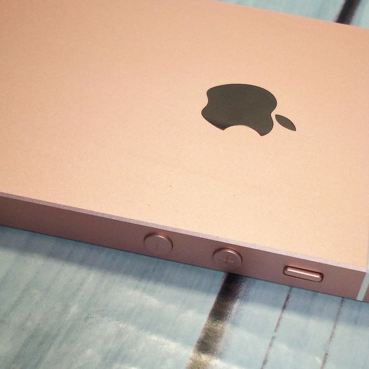 au iPhoneSE 32GB �������������  091