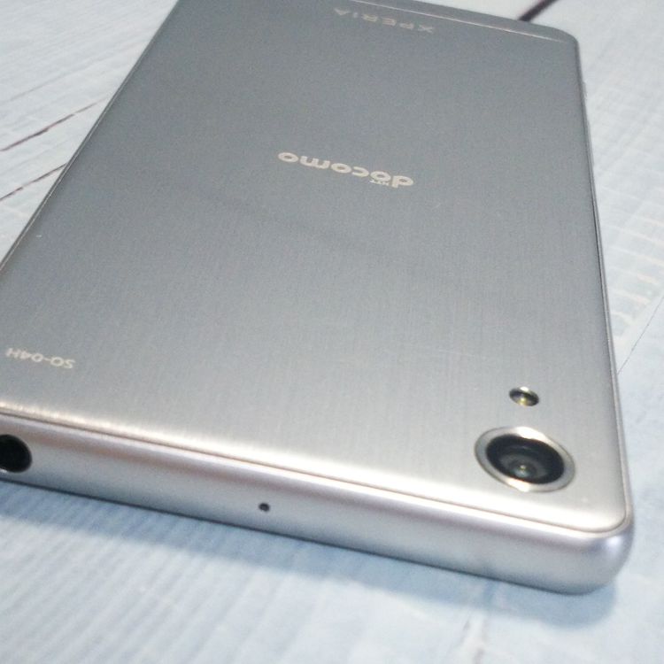 docomo Xperia X Performance SO-04H �ۥ磻�� ����С�  048