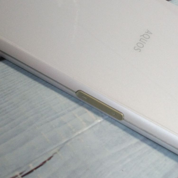 docomo AQUOS PAD SH-06F �ۥ磻�� ���֥�å� 569