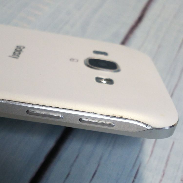 au Galaxy A8 SCV32 32GB �ۥ磻�� ����� 281