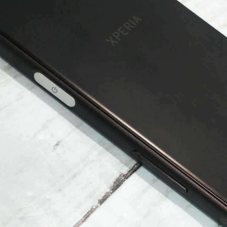 SONY Xperia XZs SOV35 au �֥�å�  374