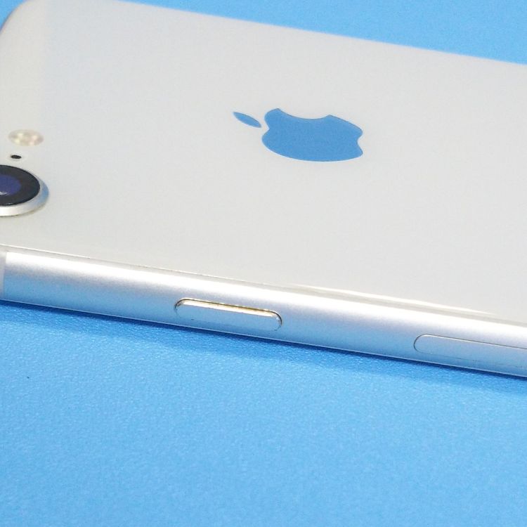Softbank iPhone8 64GB ����С�  048