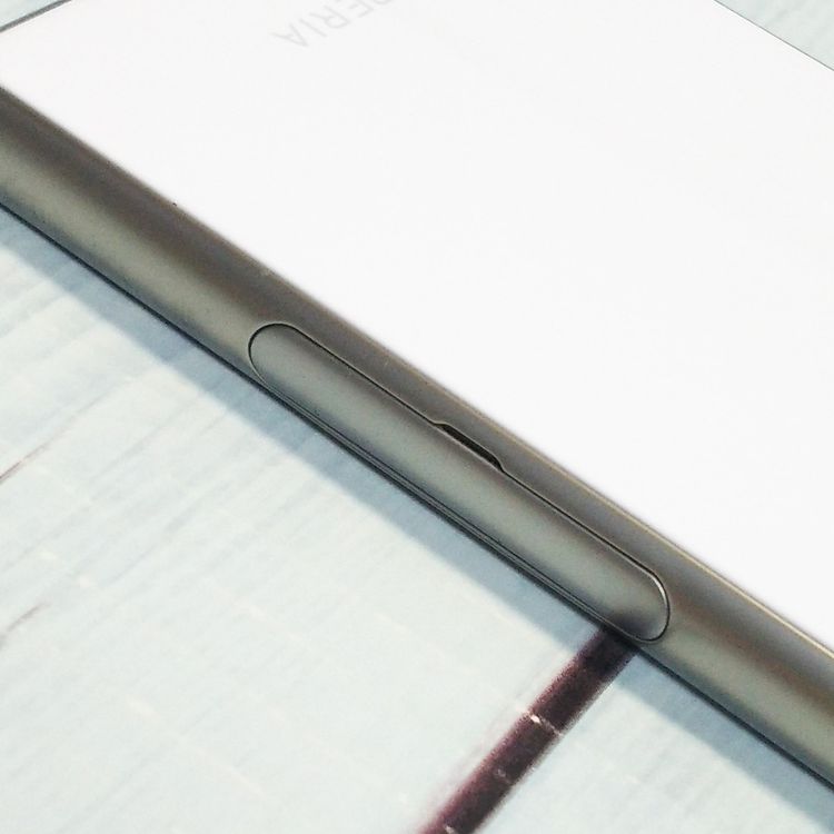 docomo Xperia Ace SO-02L �ۥ磻��  930