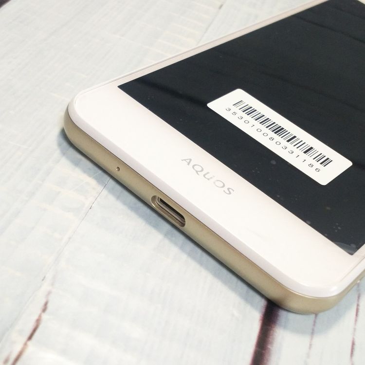 UQ AQUOS L2 SH-L02 �ۥ磻��  �ۤܿ��� 186