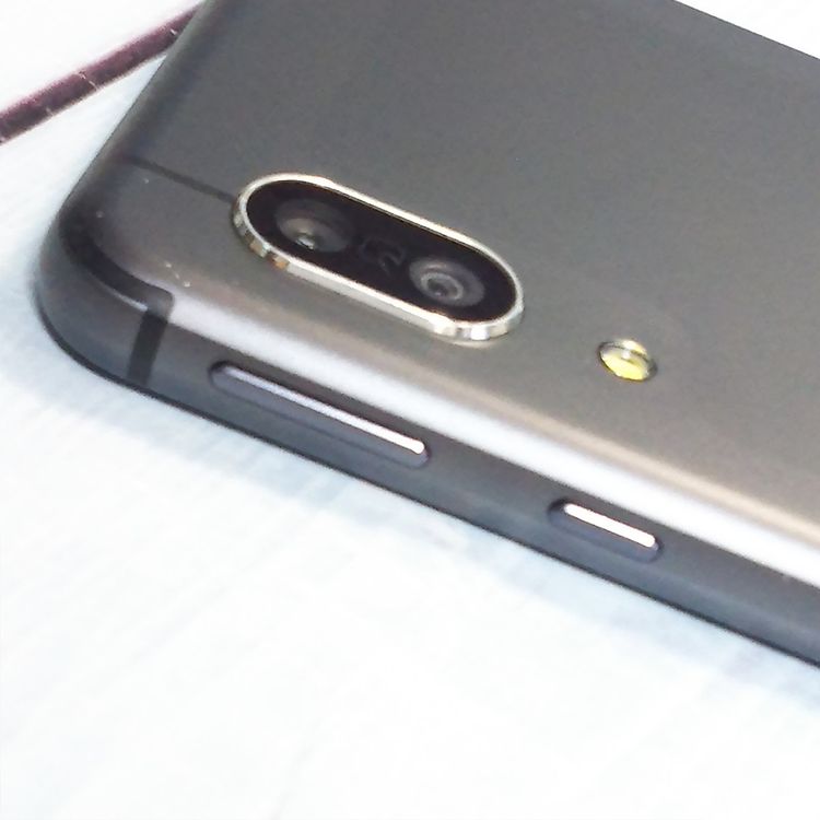 docomo AQUOS sense3 SH-02M �֥�å�  983