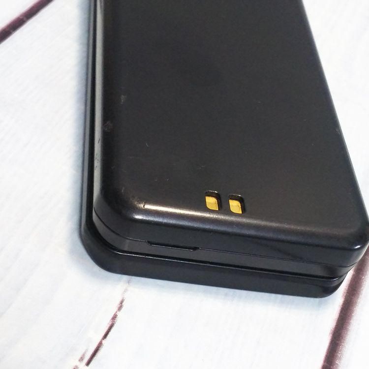 docomo arrows �ٻ��� �������� F-03L �֥�å�  902