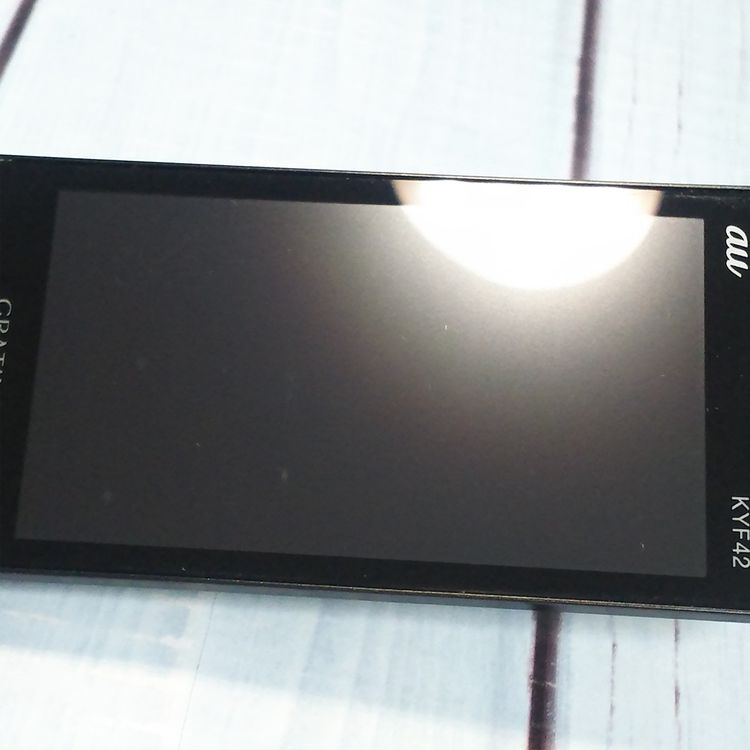 au GRATINA KYF42 �֥�å� ������ SIM���å�  922