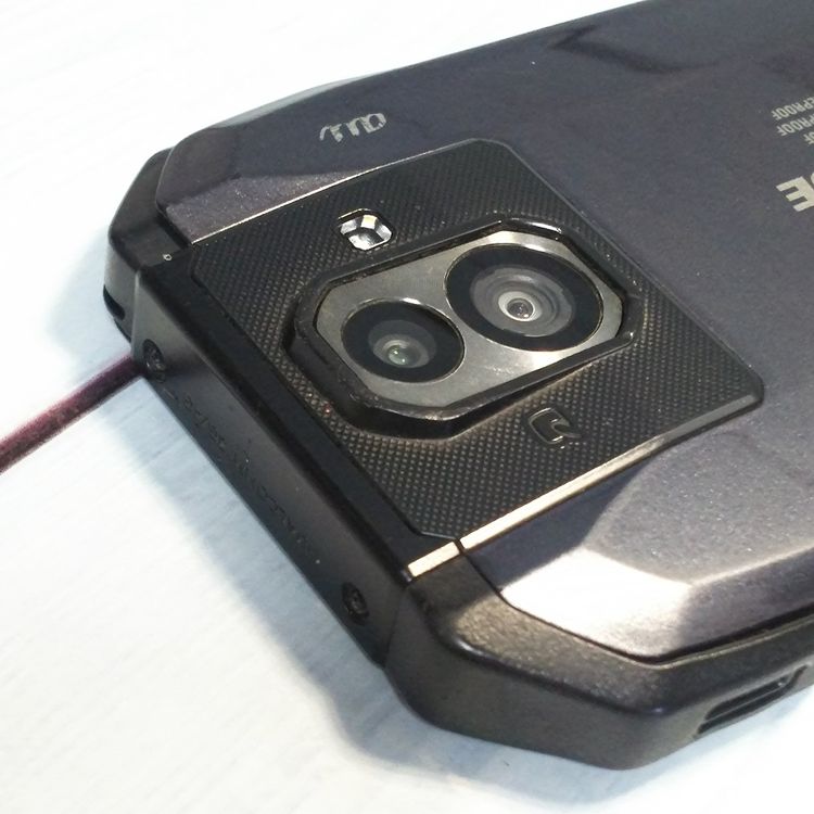 au ������ TORQUE G04 �֥�å� KYV46  372