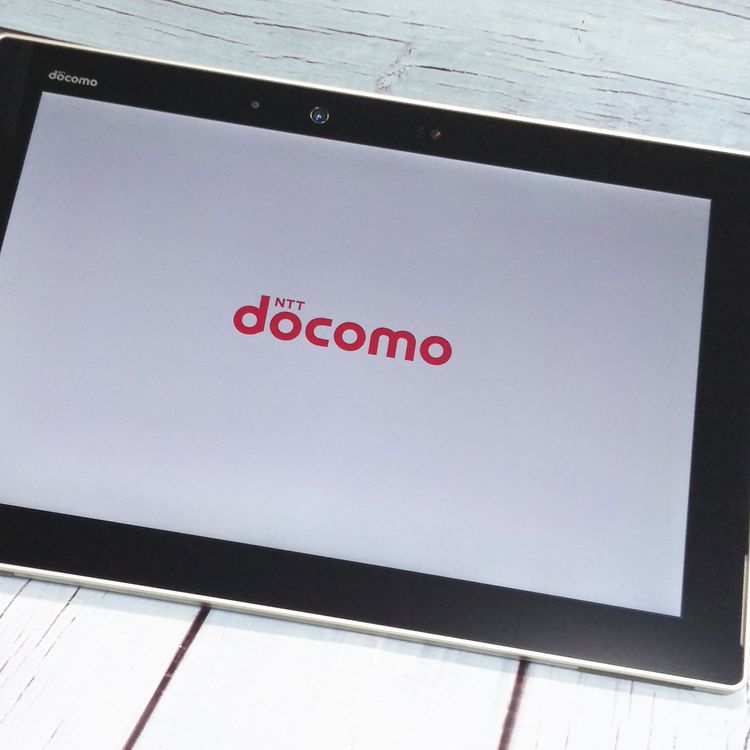 docomo arrows Tab F-02K White ۥ磻  235