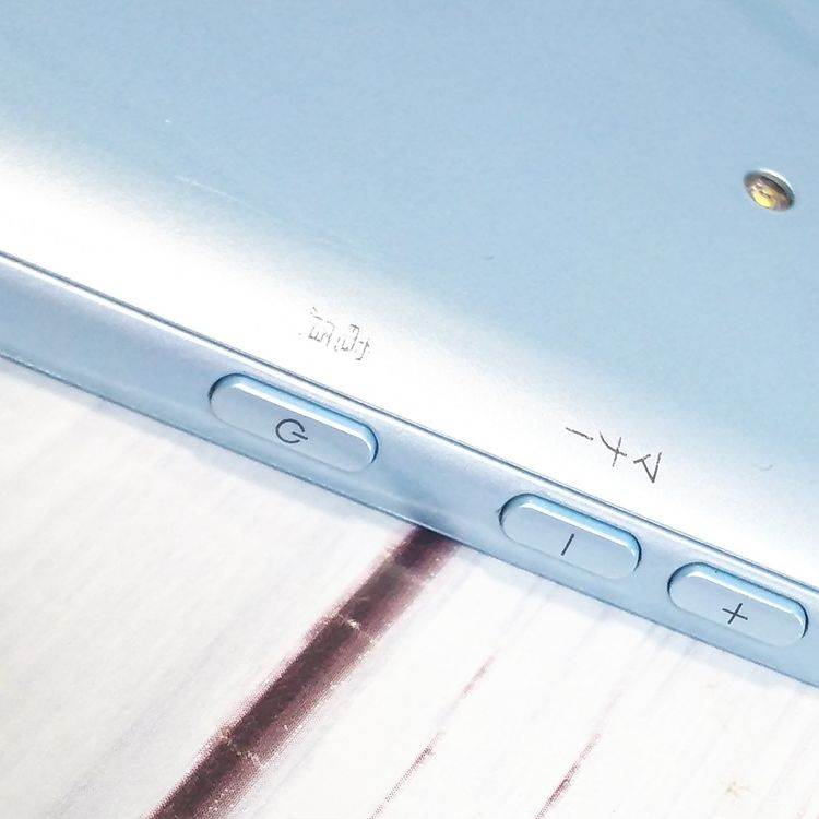 docomo �ٻ��� �餯�餯���ޡ��ȥե���3 F-06F �������֥롼 116