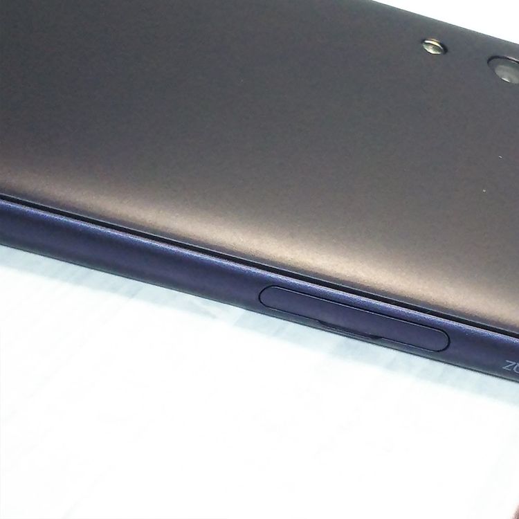 au Qua phone QZ ������ KYV44 ����ǥ���  499