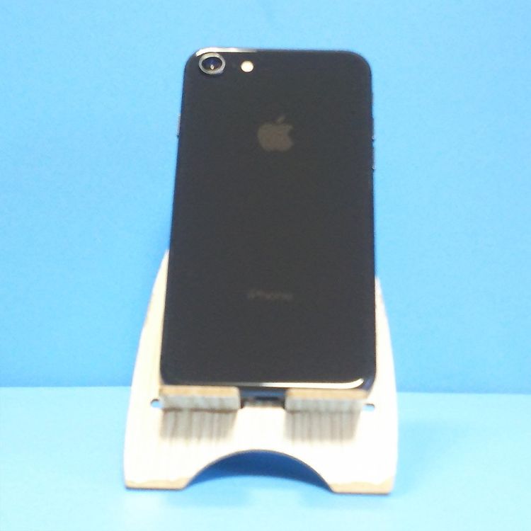 SIM�ե꡼ iPhone8 64GB ���ڡ������졼 [�����] 598