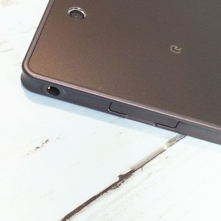 docomo arrows Tab F-02K Black �֥�å�  812