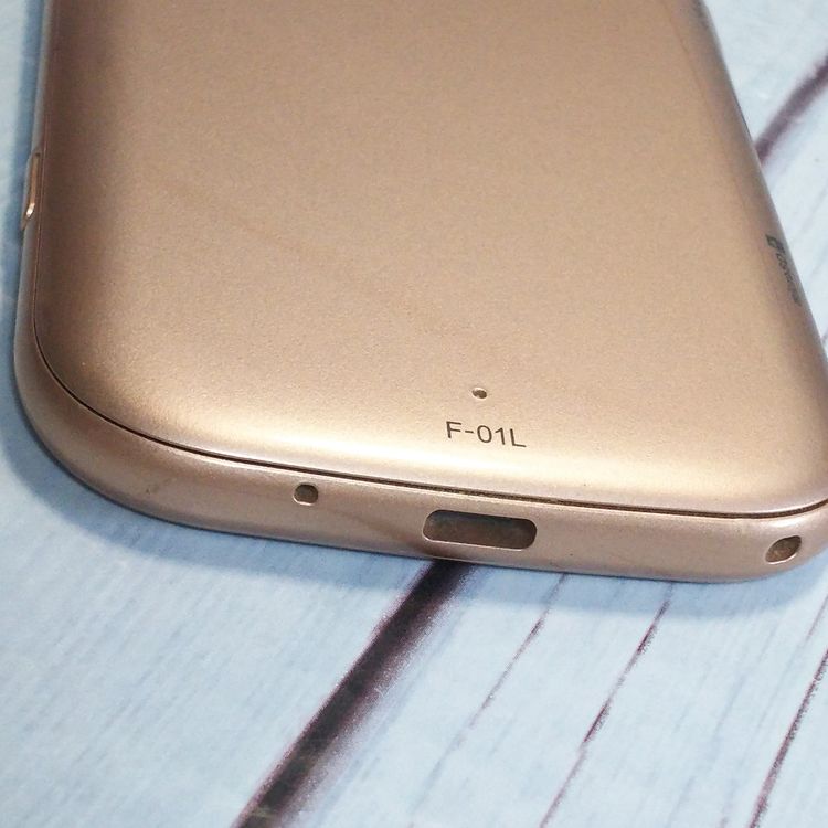 docomo F-01L �ٻ��� ������� �餯�餯���ޡ��ȥե��� me  623