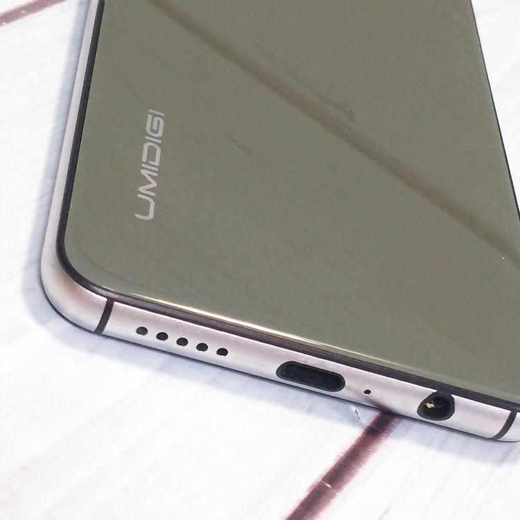 UMIDIGI A7 ���꡼��  ���� 625