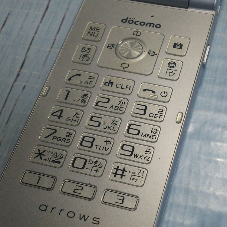 docomo arrows �ٻ��� �������� F-03L ����С�  685