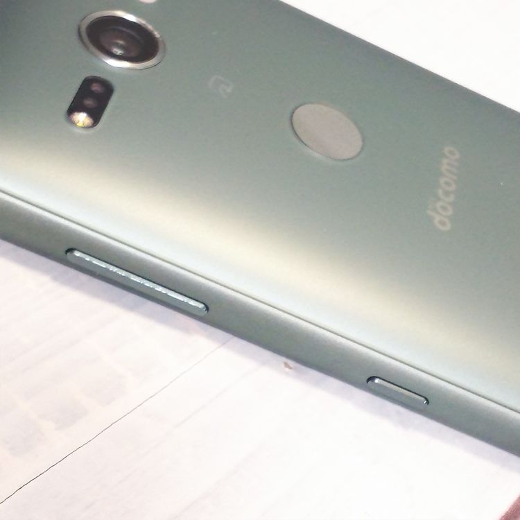 docomo SONY Xperia XZ2 Compact ���꡼�� SO-05K  188