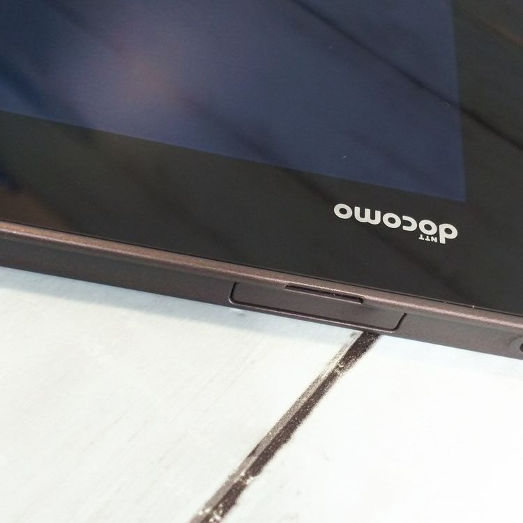 docomo arrows Tab F-02K Black �֥�å�  650