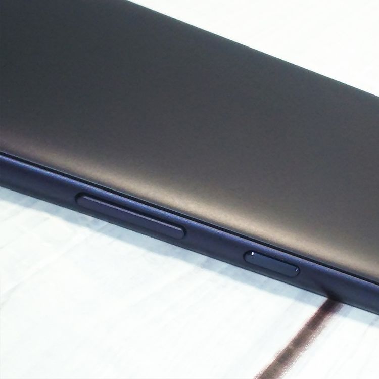 au Qua phone QZ ������ KYV44 ����ǥ���  255