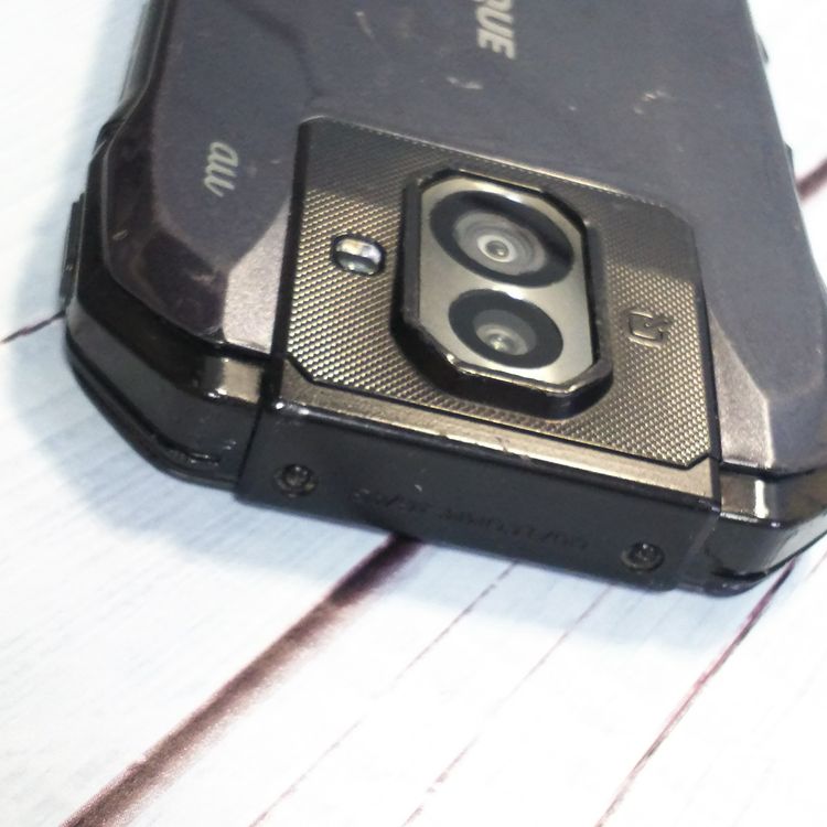 au ������ TORQUE G04 �֥�å� KYV46  840