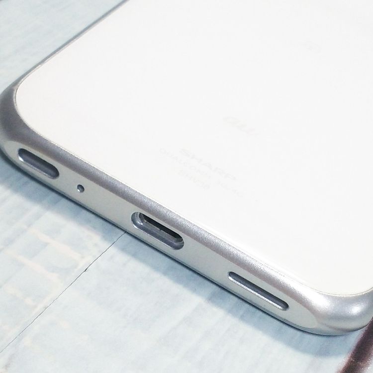 au AQUOS SERIE mini SHV38 �ۥ磻��  671