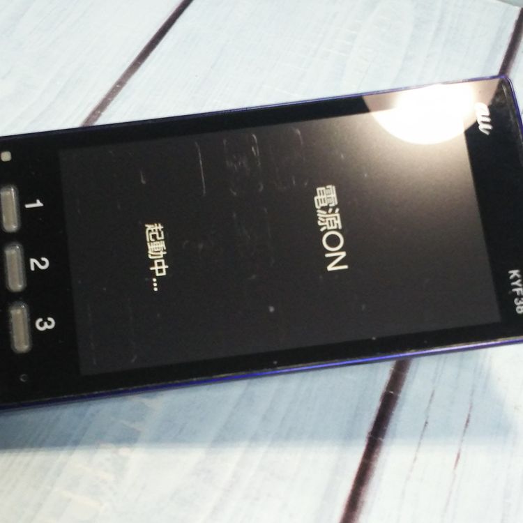 au ������ ���󤿤󥱡����� KYF38 �������֥롼  791