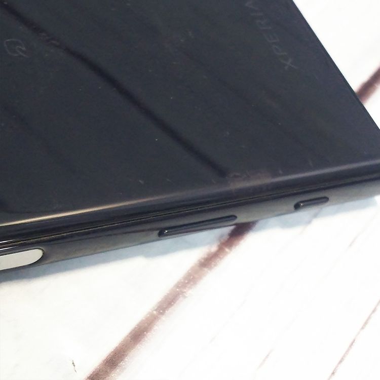 docomo Xperia X Compact SO-02J Black [������]  300