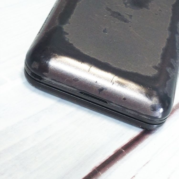 KYOCERA au GRATINA 4G BLACK KYF31  385