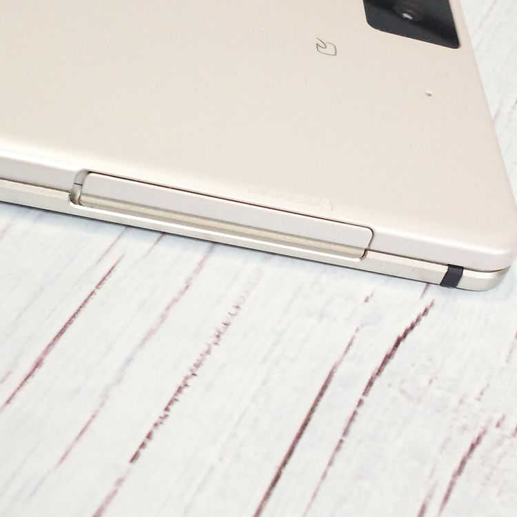 docomo FUJITSU Arrows NX F-01J �ۥ磻�� [������]  670