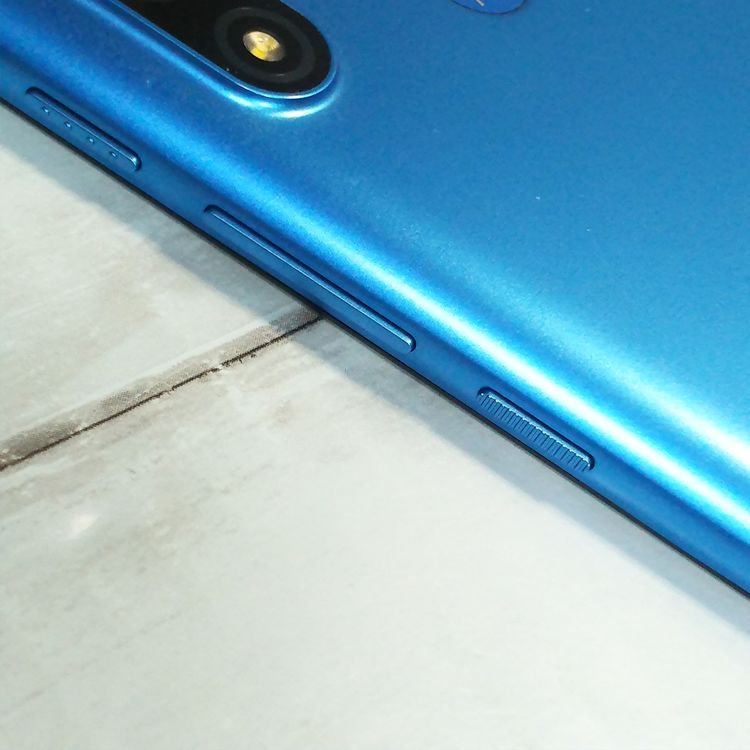 ��ȥ����� Moto e7 power ���ҥ��֥롼 XT2097-7  646