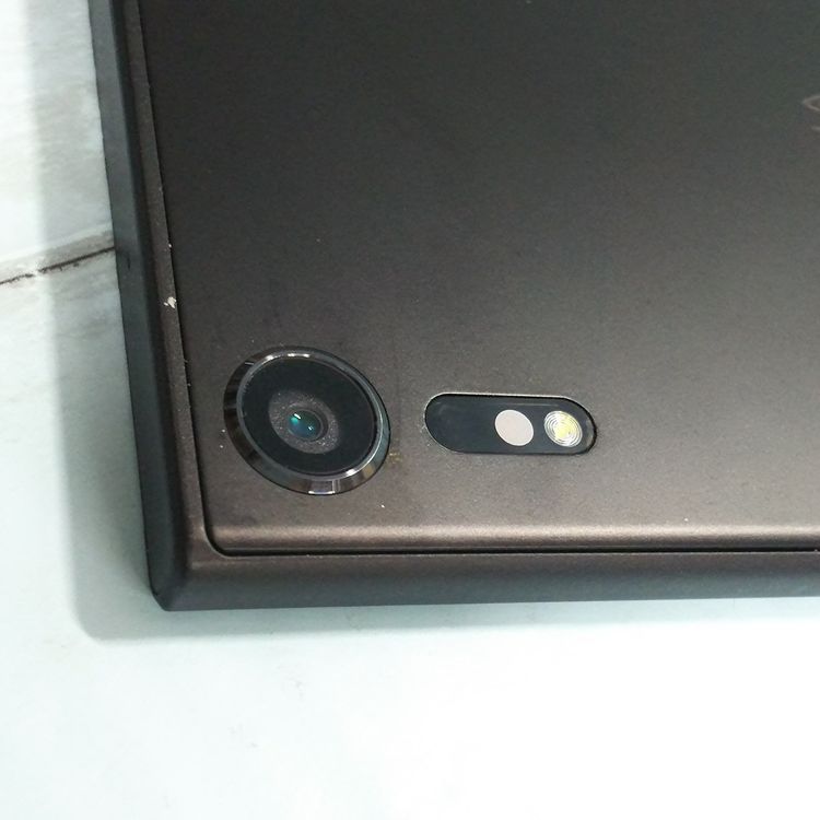 SONY Xperia XZs SOV35 au �֥�å�  734