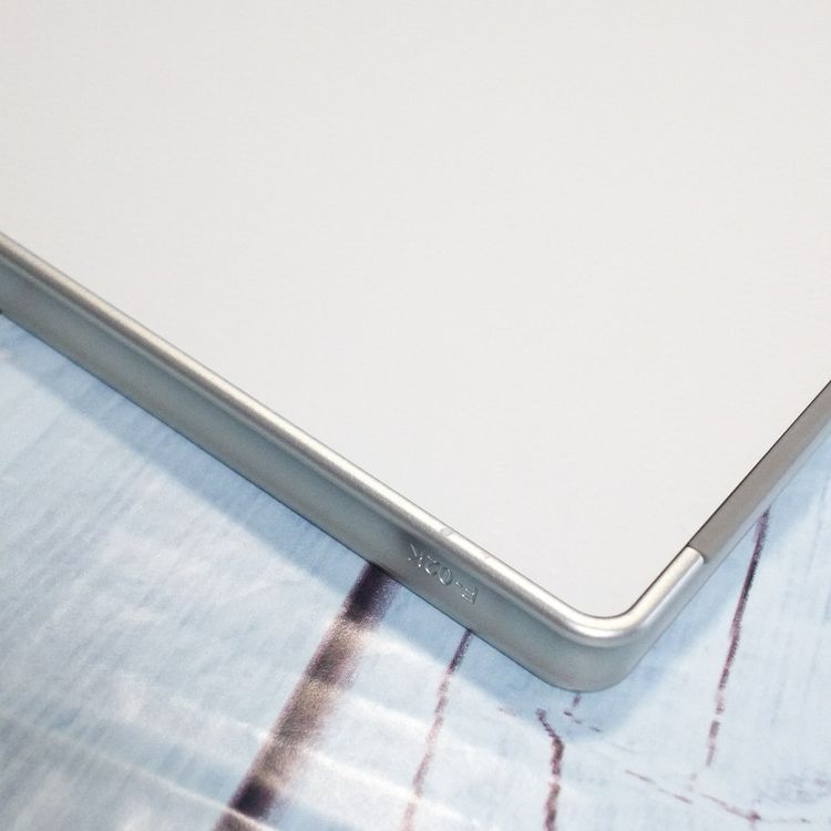 docomo arrows Tab F-02K White �ۥ磻��  330