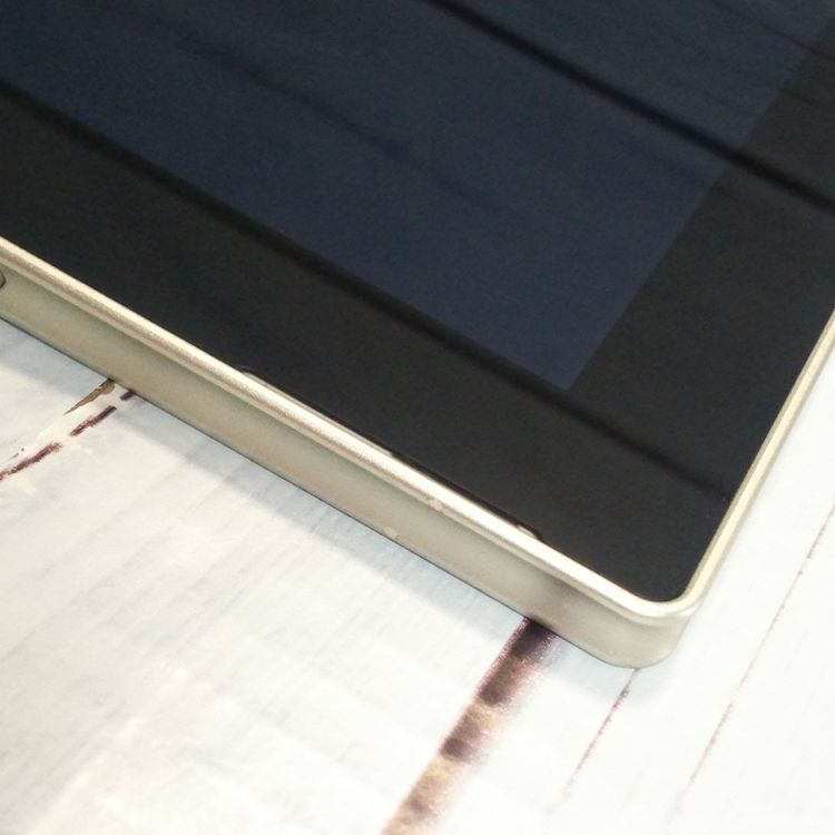 docomo arrows Tab F-02K White �ۥ磻��  851