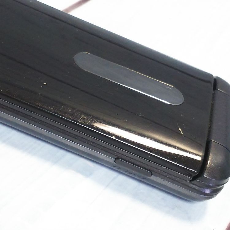 KYOCERA au GRATINA 4G BLACK KYF31  756