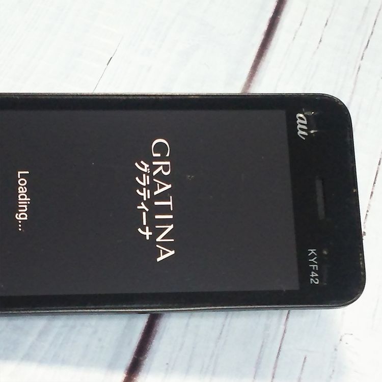 au GRATINA KYF42 �֥�å� ������ SIM���å�  059