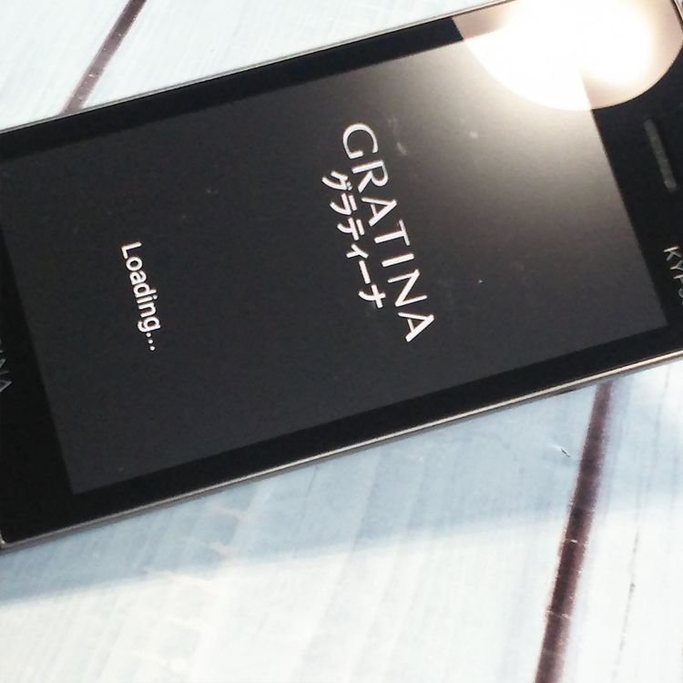 au ������ GRATINA �� KYF39 ˡ�ͥ�ǥ� �����쥹��������  164