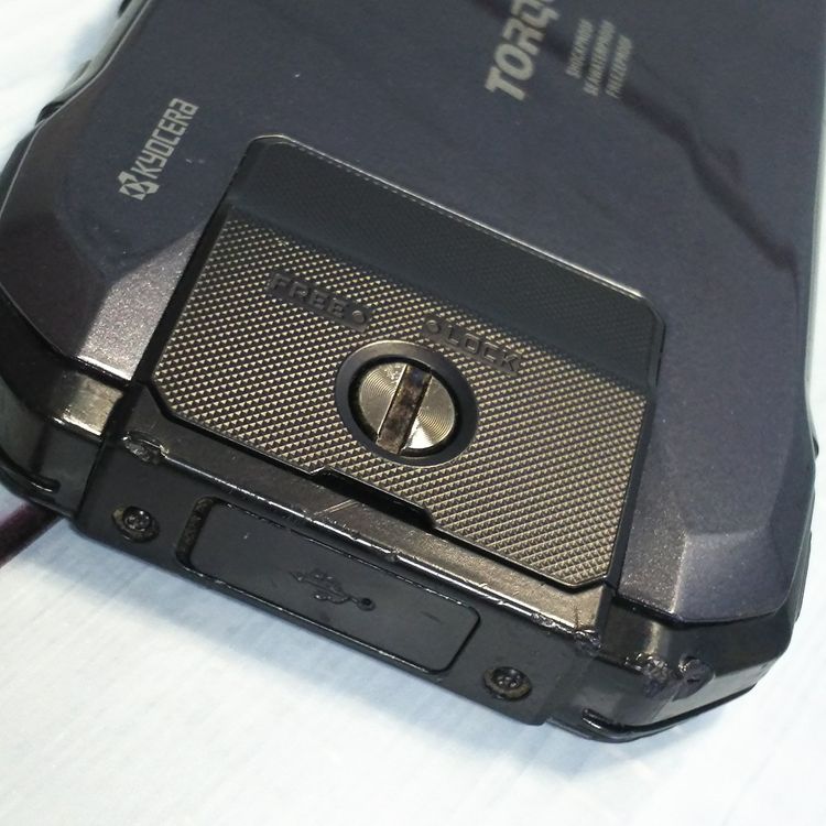 au ������ TORQUE G04 �֥�å� KYV46  315