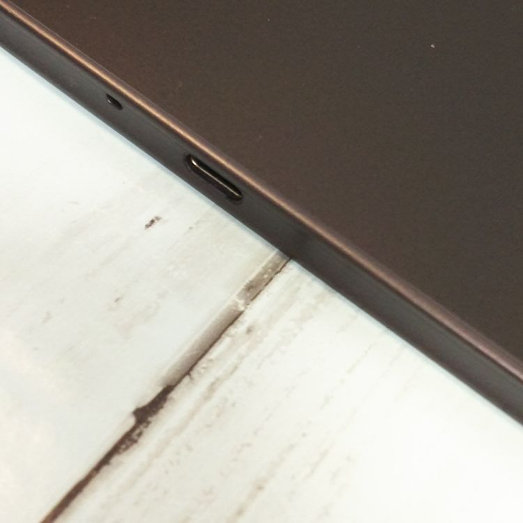 docomo arrows Tab F-02K Black �֥�å�  518