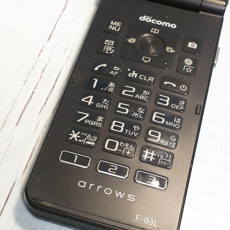 docomo arrows �ٻ��� �������� F-03L �֥�å�  553