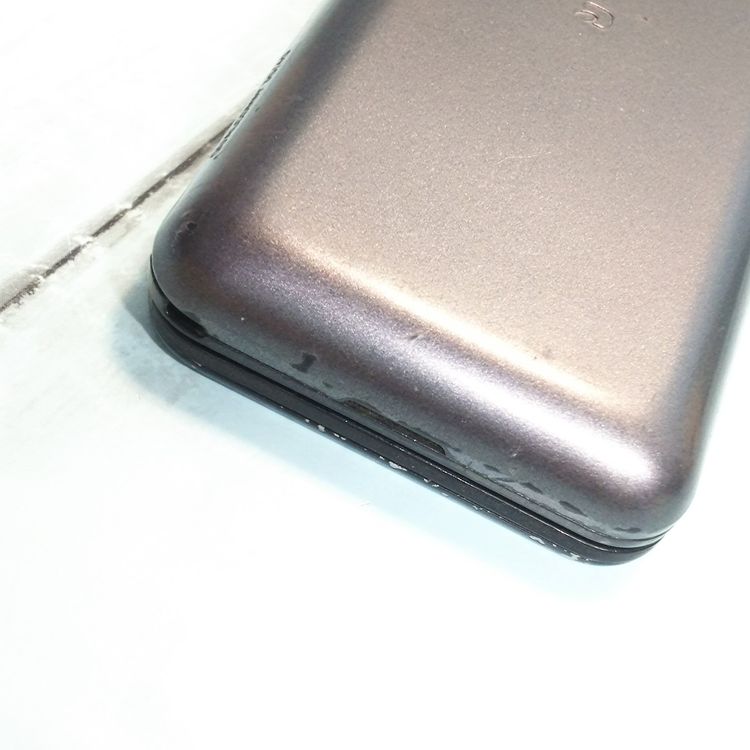 KYOCERA au GRATINA 4G BLACK KYF31 [�����]  628