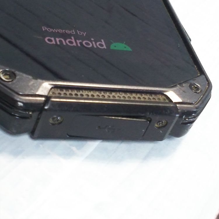 au ������ TORQUE G04 �֥�å� KYV46  026