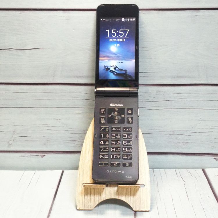 docomo arrows �ٻ��� �������� F-03L �֥�å�  944