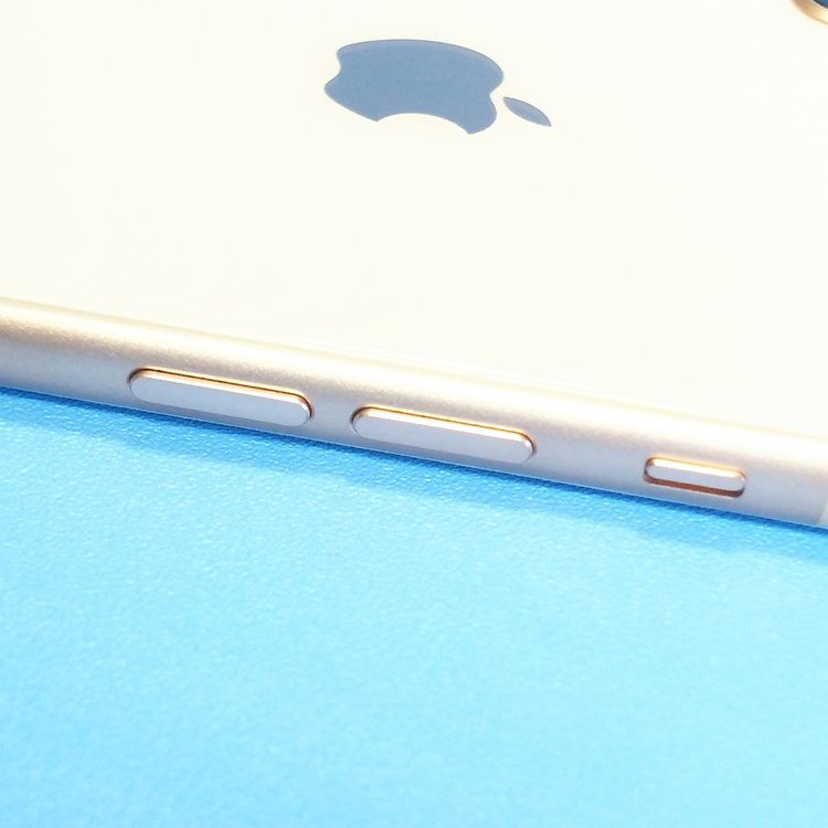 SIM�ե꡼ iPhone8 64GB �������  865