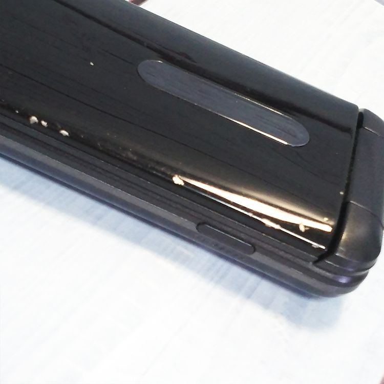 KYOCERA au GRATINA 4G BLACK KYF31  352