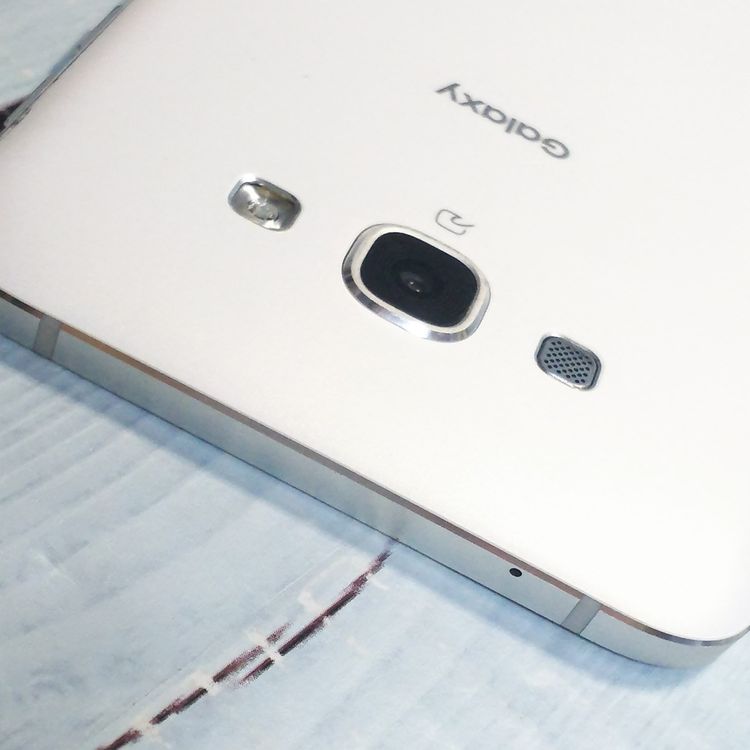 au Galaxy A8 SCV32 32GB �ۥ磻�� ����� 281