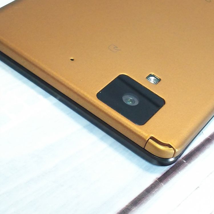 docomo FUJITSU ARROWS NX 32GB ���åѡ� F-01J  718