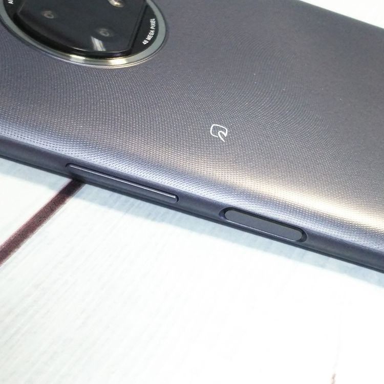 Softbank Xiaomi Redmi Note 9T �֥�å�  ���� 121